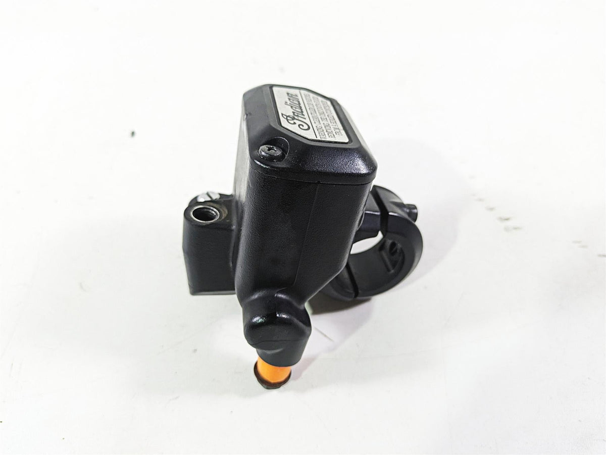2018 Indian Chieftain Dark Horse Front Brake Master Cylinder 5/8" 1912865 {{ shop.shopifyCountryName }} - Mototech271