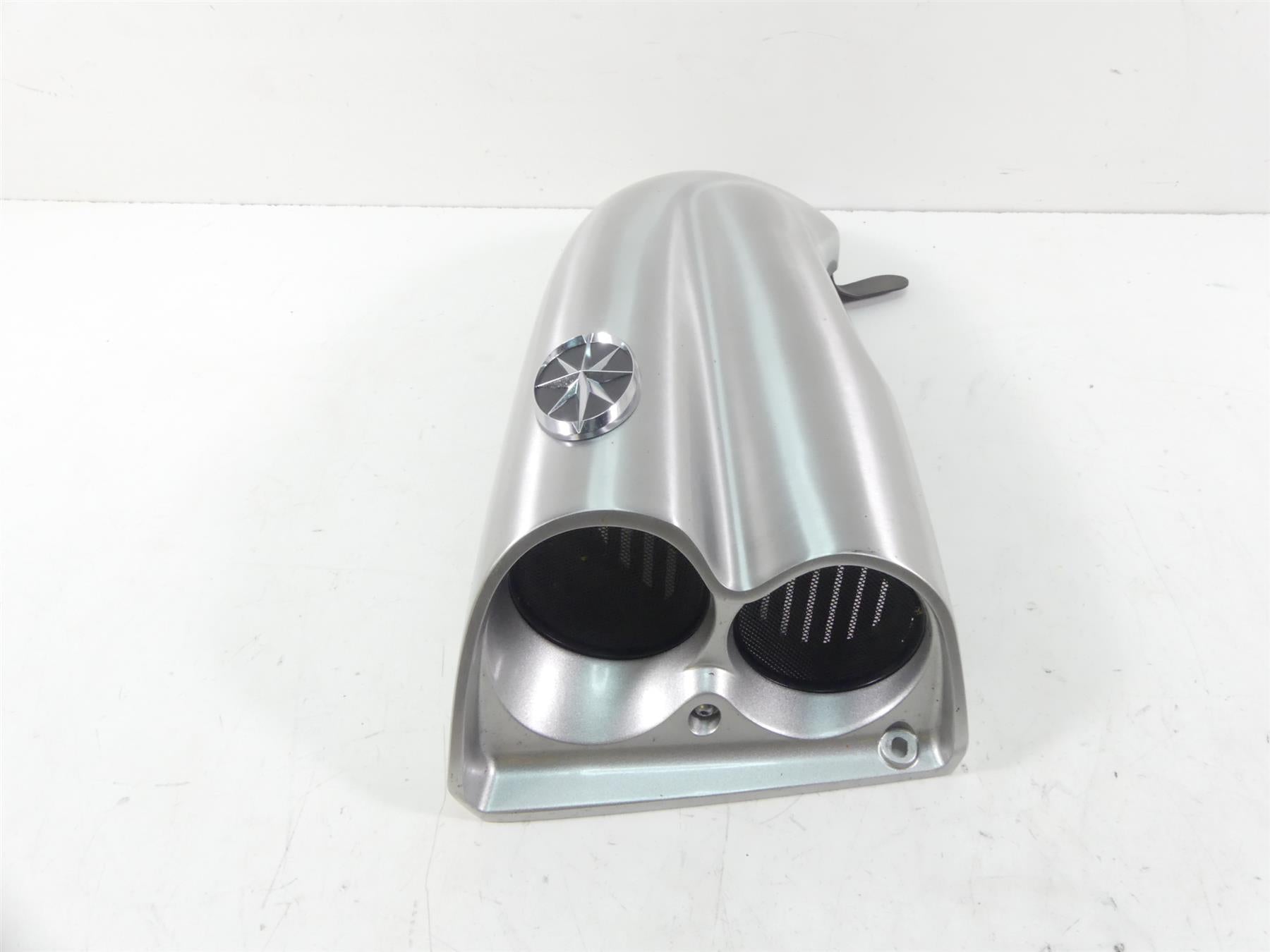 2013 Yamaha VMX17 V-Max 1700 Left Side Air Intake Scoop Ram Cover 2S3-21711-00 {{ shop.shopifyCountryName }} - Mototech271