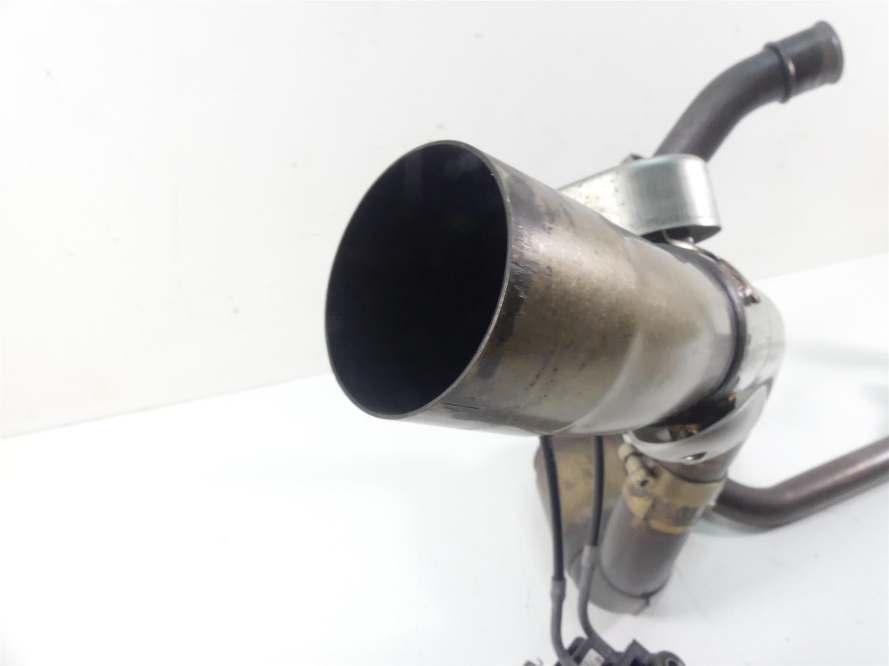 2008 Ducati Hypermotard 1100 Oem Exhaust Pipe Header Manifold + Servo 57221451A {{ shop.shopifyCountryName }} - Mototech271