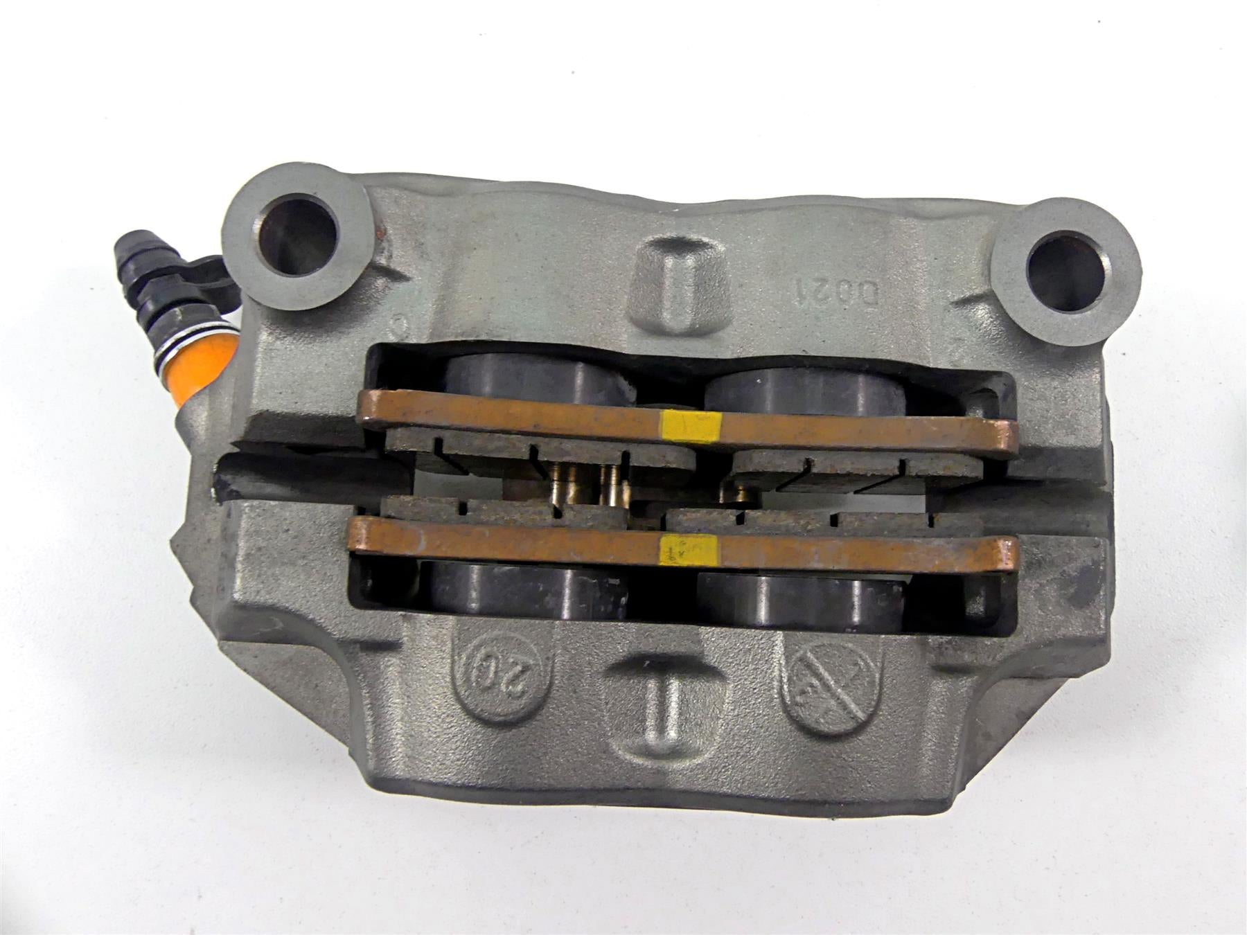 2022 Triumph Speed Triple 1200 RS Front Brembo 100mm Brake Caliper Set T2028970 {{ shop.shopifyCountryName }} - Mototech271