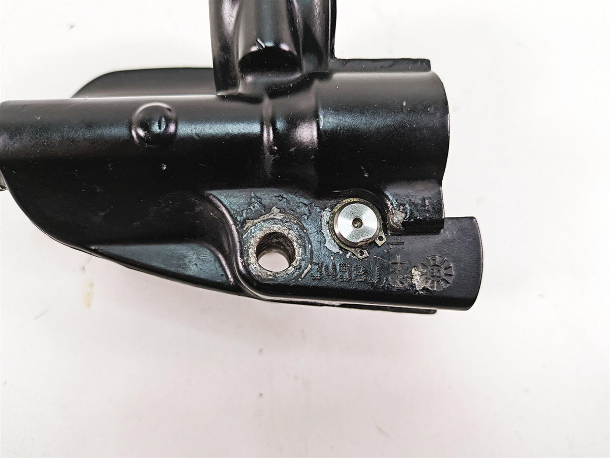 2009 Harley Softail FLSTSB Cross Bones Front Master Cylinder 9/16 45019-08C {{ shop.shopifyCountryName }} - Mototech271