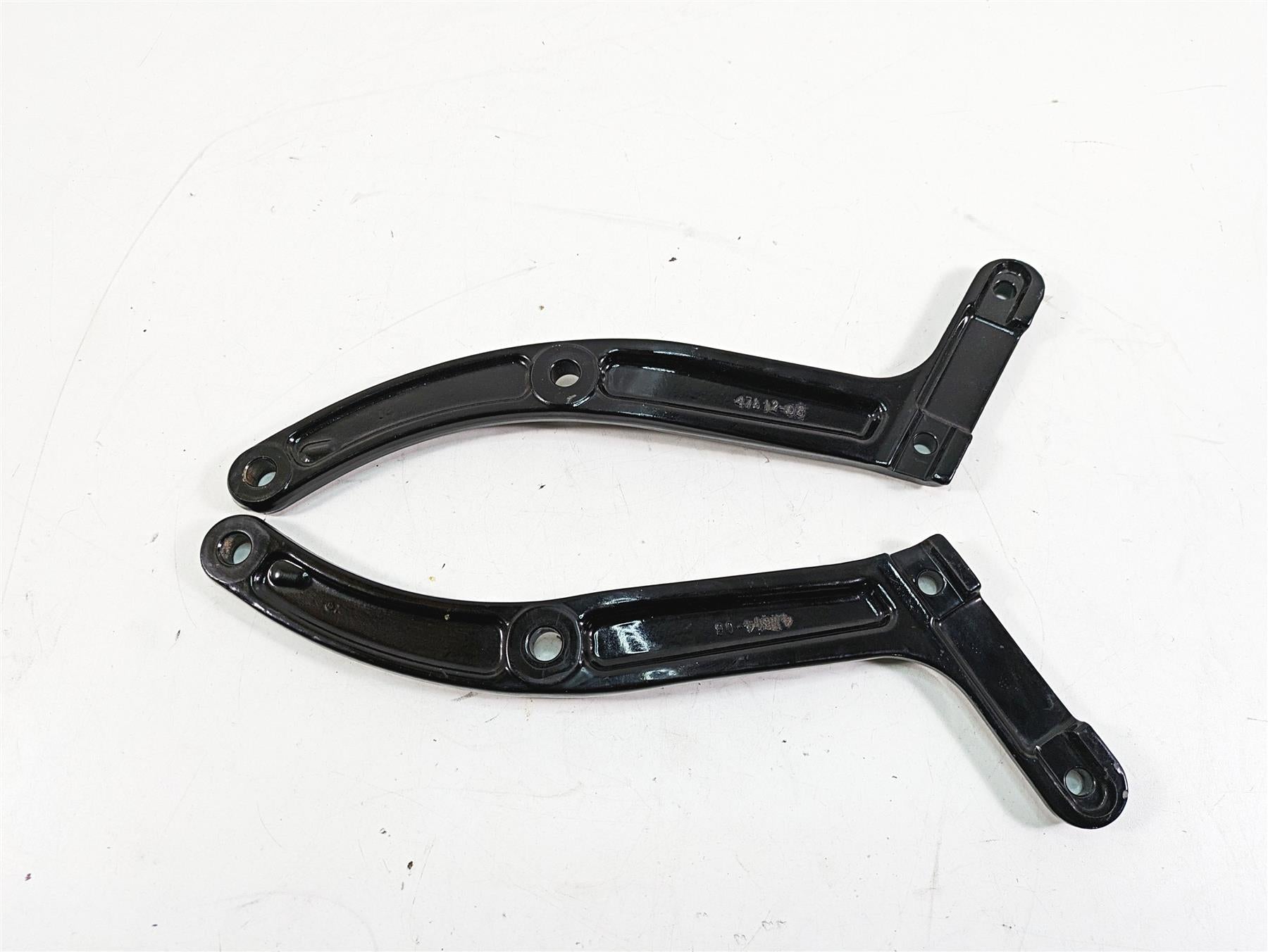 2009 Harley Softail FLSTSB Cross Bones Rear Frame Fender Supports 47809-08BHP
