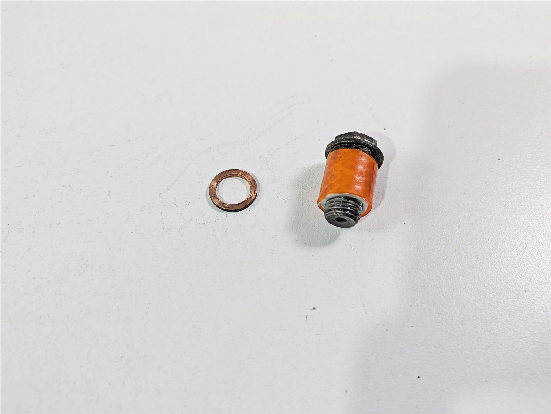 2018 Harley FLHCS Softail Heritage 115th Rear Brake Master Cylinder 5/8 41700460 {{ shop.shopifyCountryName }} - Mototech271