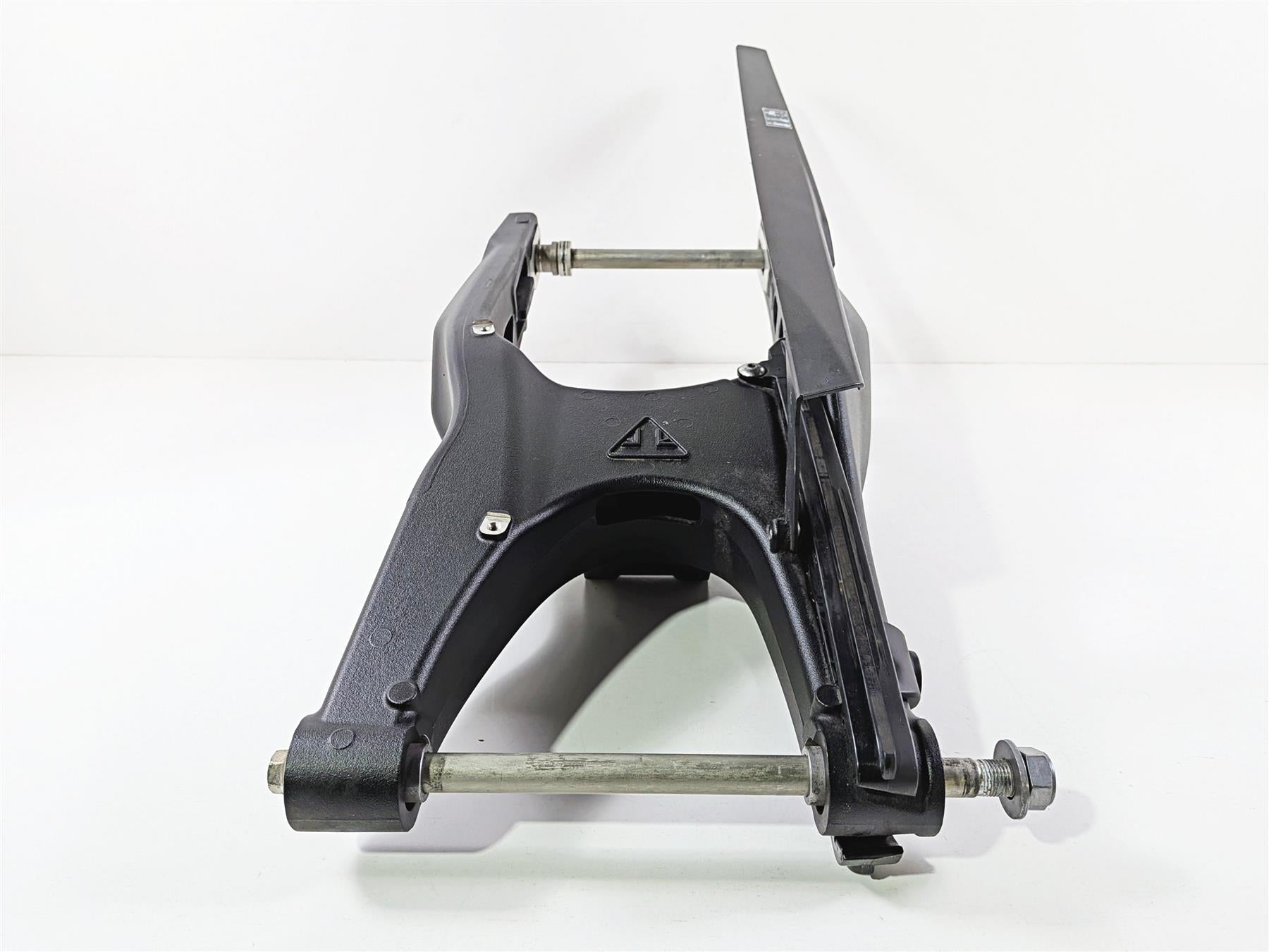 2022 Triumph Tiger 900 GT Pro Rear Swingarm Swing Arm & Axle T2050983 {{ shop.shopifyCountryName }} - Mototech271