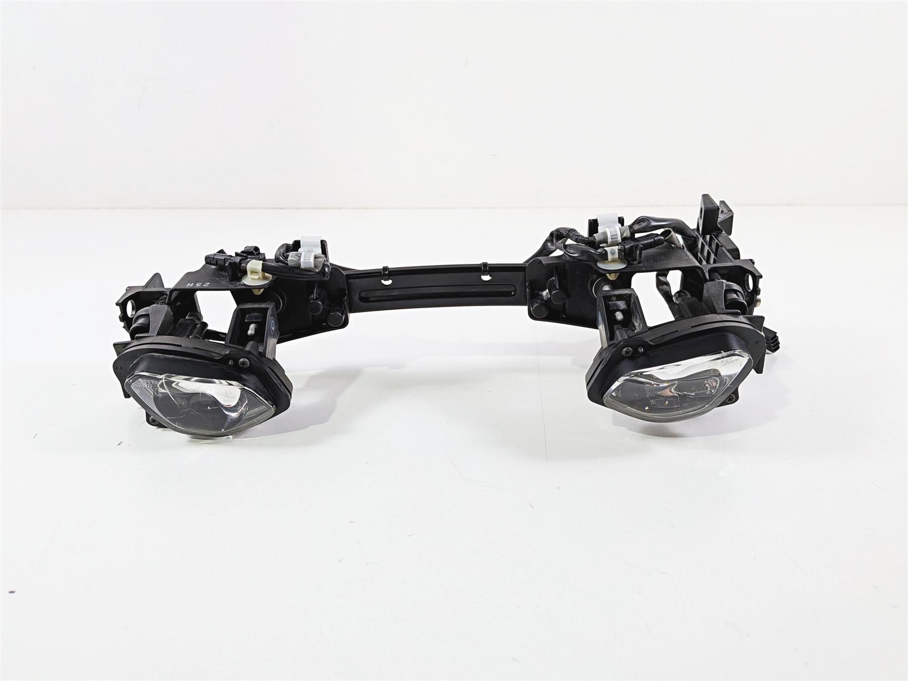 2022 Yamaha YZF R1 R1M RN65 Headlight Head Light Lamp Scratched B3L-84300-00-00-Mototech271