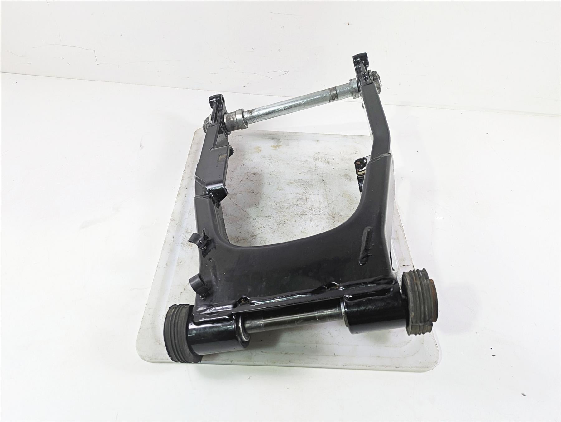 2007 Harley Touring FLHRSE CVO Road King Rear Swingarm Swing Arm 48613-07 {{ shop.shopifyCountryName }} - Mototech271
