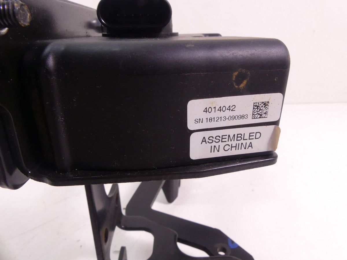 2019 Polaris RZR XP 1000 Turbo EPS Brake & Accelerate Pedal Set 1021765- 401404 {{ shop.shopifyCountryName }} - Mototech271