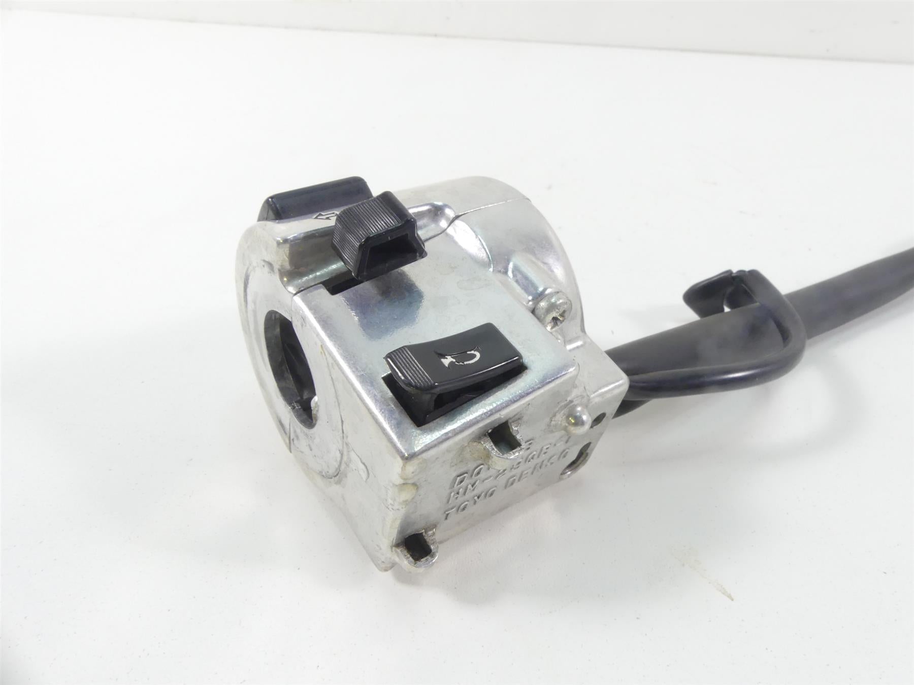 2007 Honda VTX1800 T1 Left Blinker Lights Horn Control Switch 35200-MCV-N10 {{ shop.shopifyCountryName }} - Mototech271