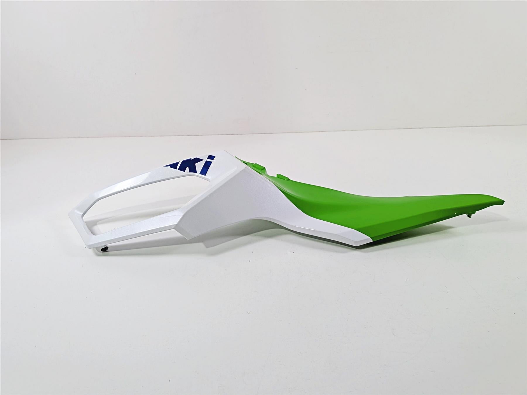2024 Kawasaki EX500 Ninja 40th An. Left Mid Side Cover Fairing Cowl 55028-0884 {{ shop.shopifyCountryName }} - Mototech271