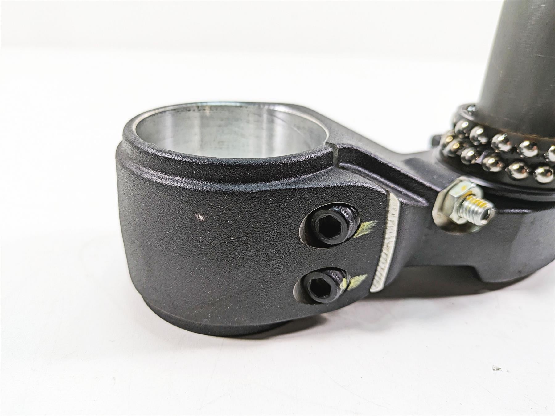 2020 Ducati Hypermotard 950 SP Lower Triple Tree Steering Clamp 34220763AA {{ shop.shopifyCountryName }} - Mototech271