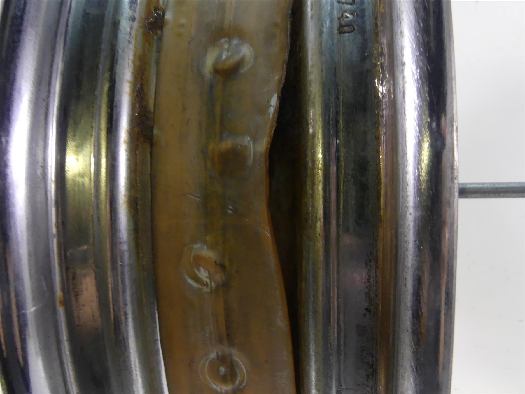 2001 Moto Guzzi California Sp 1100 Straight 17x3.5 Rear Wheel Rim GU03630640 {{ shop.shopifyCountryName }} - Mototech271