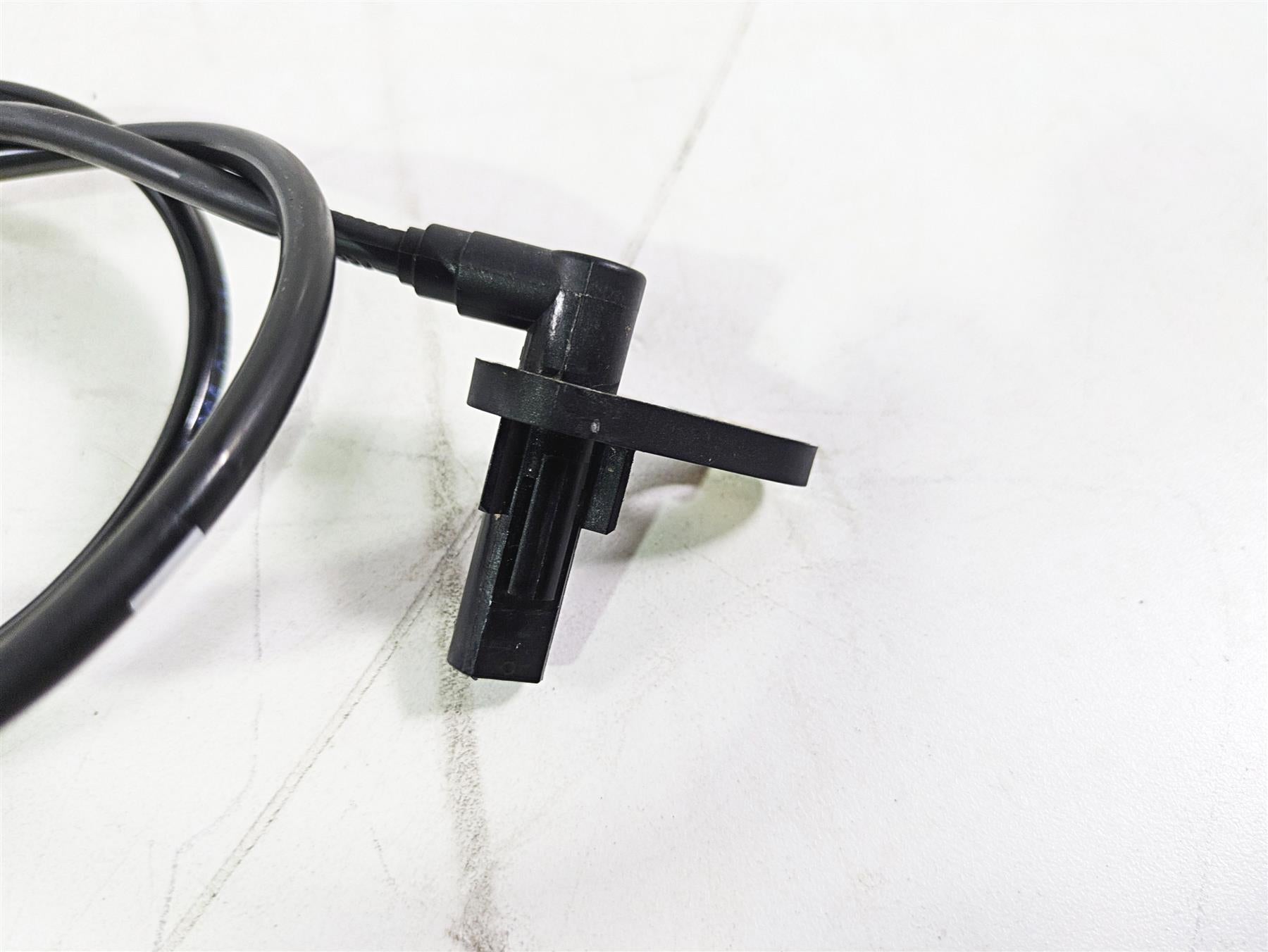 2020 Kawasaki ZX6R Ninja Front Abs Brake Wheel Speed Sensor 21176-0737 {{ shop.shopifyCountryName }} - Mototech271