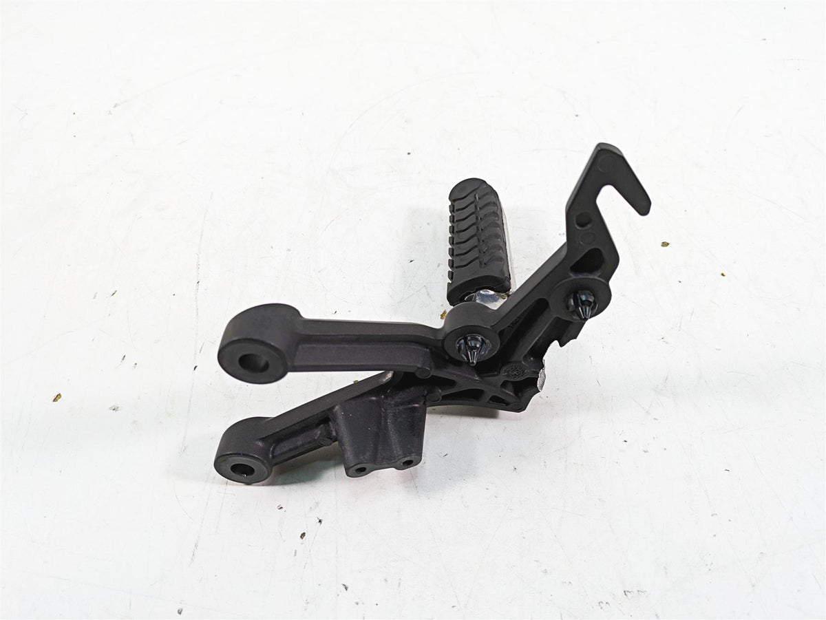 2018 Kawasaki ZX1002 Ninja H2 SX Right Passenger Foot Peg - Read 35063-1421-46R {{ shop.shopifyCountryName }} - Mototech271