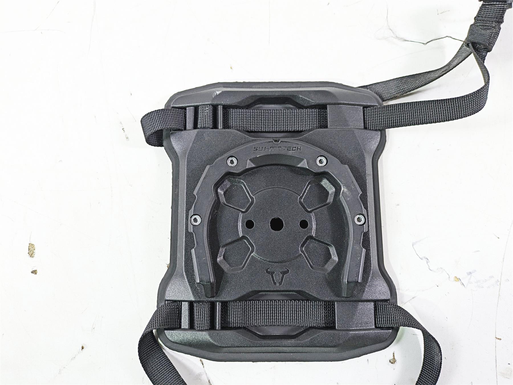2019 Triumph Speed Triple RS 1050 SW-Motech Pro Seat Ring Bag Mount Kit TRT.00.787.21500/B {{ shop.shopifyCountryName }} - Mototech271