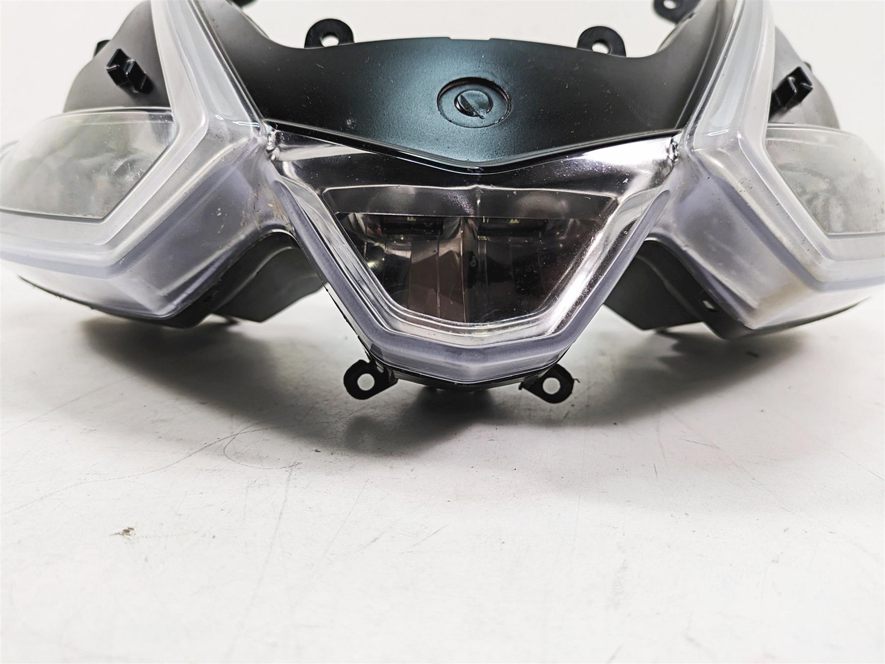 2021 Aprilia RS660 Head Light Headlight Lamp Lens - Read 2D000465 {{ shop.shopifyCountryName }} - Mototech271