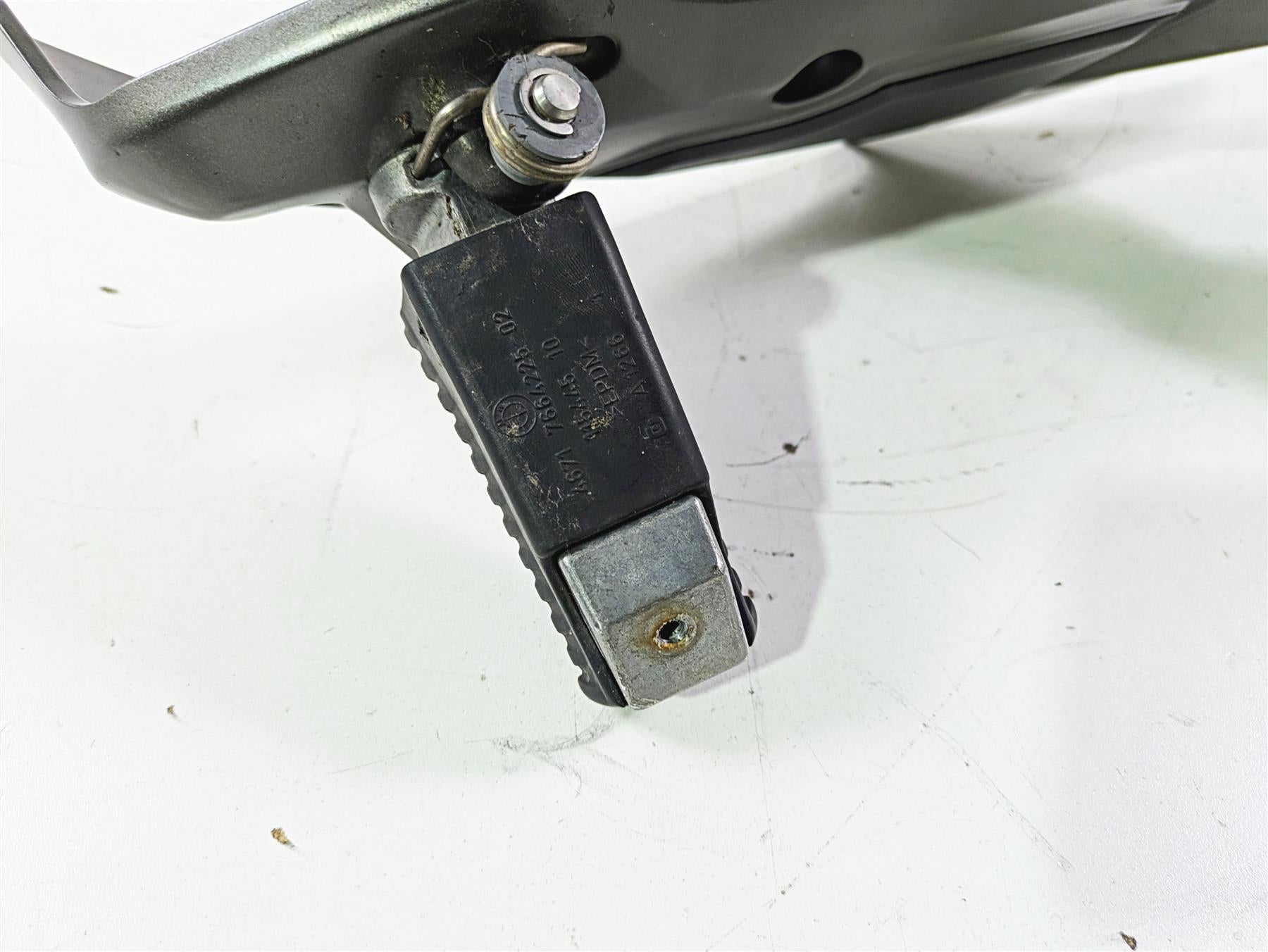 2015 BMW K1600 GT K48 Right Rider & Passenger Foot Peg 46717716014 46717727573 {{ shop.shopifyCountryName }} - Mototech271