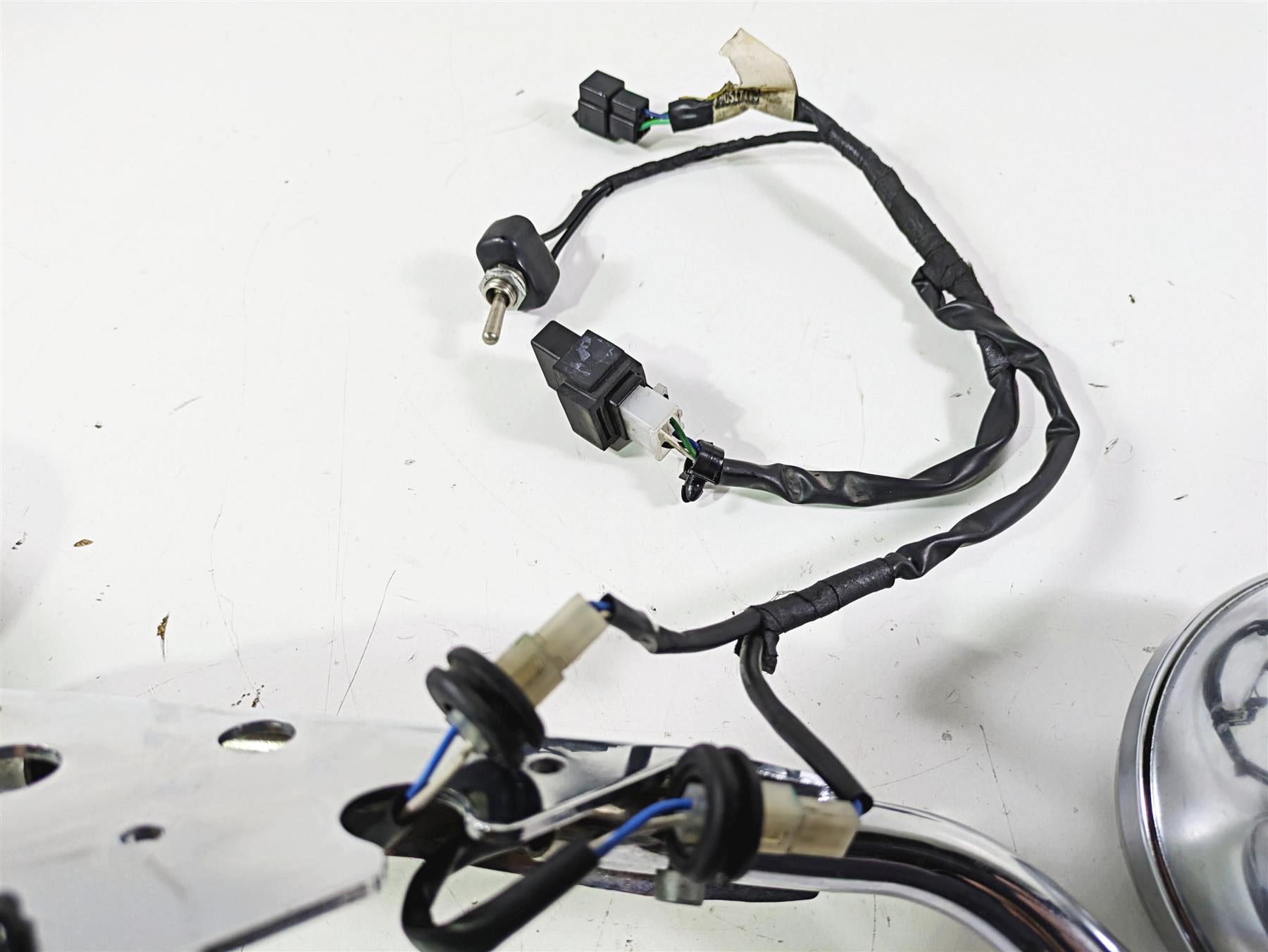 2014 Moto Guzzi California 1400 Touring Front Spot Lights & Mounts 887997 {{ shop.shopifyCountryName }} - Mototech271