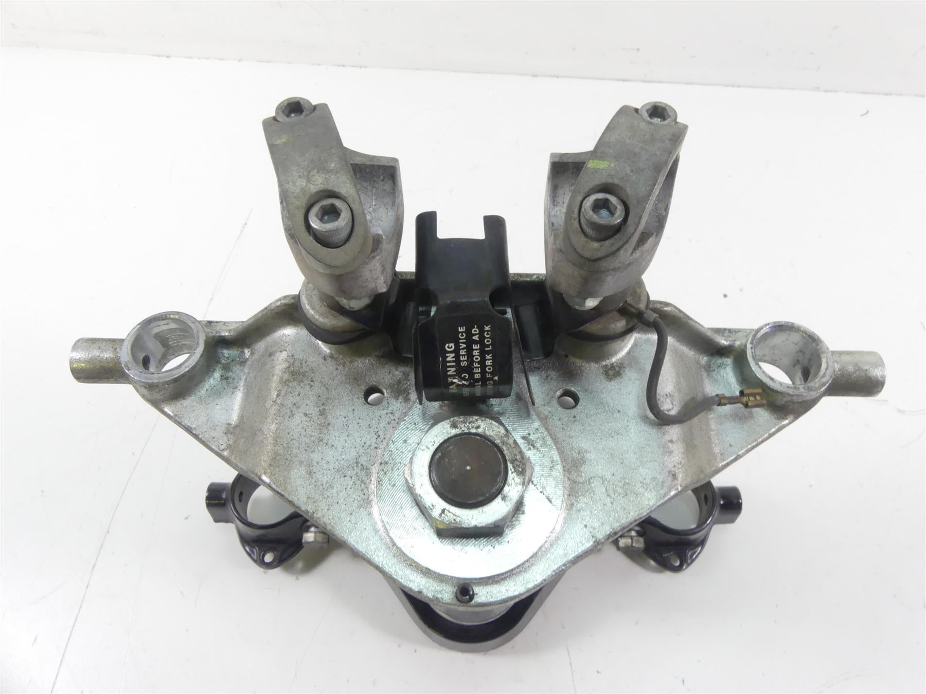 1989 Harley Touring FLTC Tour Glide Upper Lower Tiple Tree Riser Set 45435-83B {{ shop.shopifyCountryName }} - Mototech271