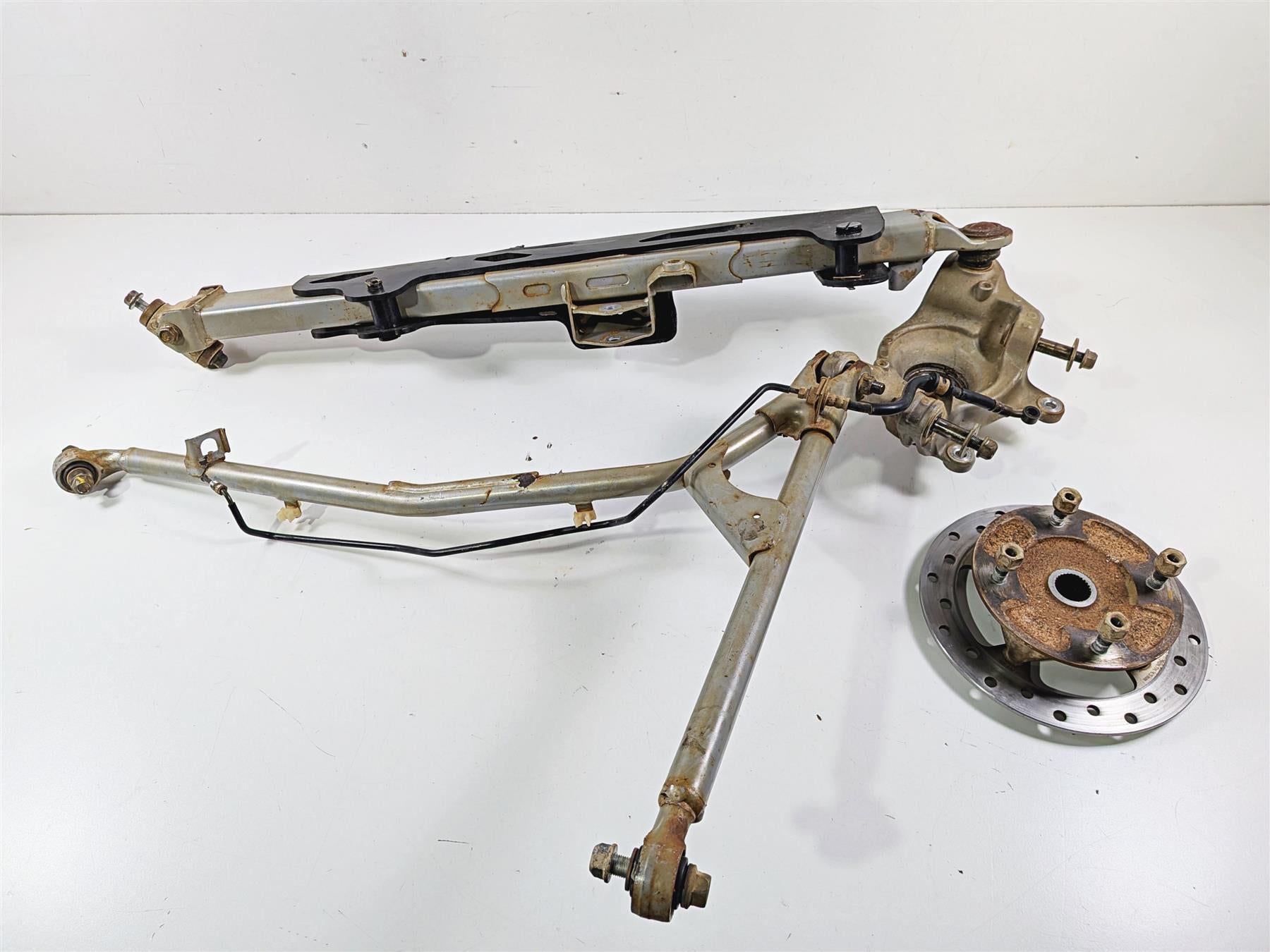 2020 Honda Talon SXS1000 S2R 1000R Rear Left Trailing Arm Spindle 52360-HL6-A10 {{ shop.shopifyCountryName }} - Mototech271