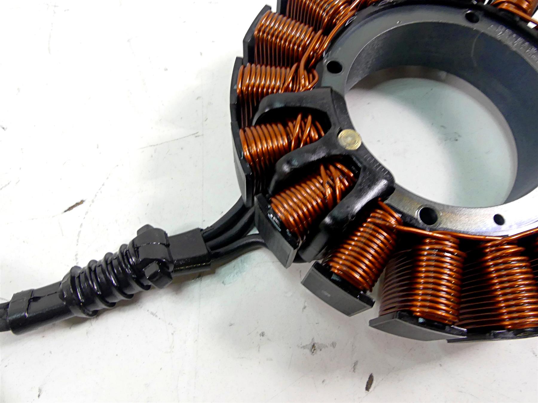 2010 Harley Touring FLHRC Road King Stator Alternator Generator 50A 3P 29987-06D {{ shop.shopifyCountryName }} - Mototech271