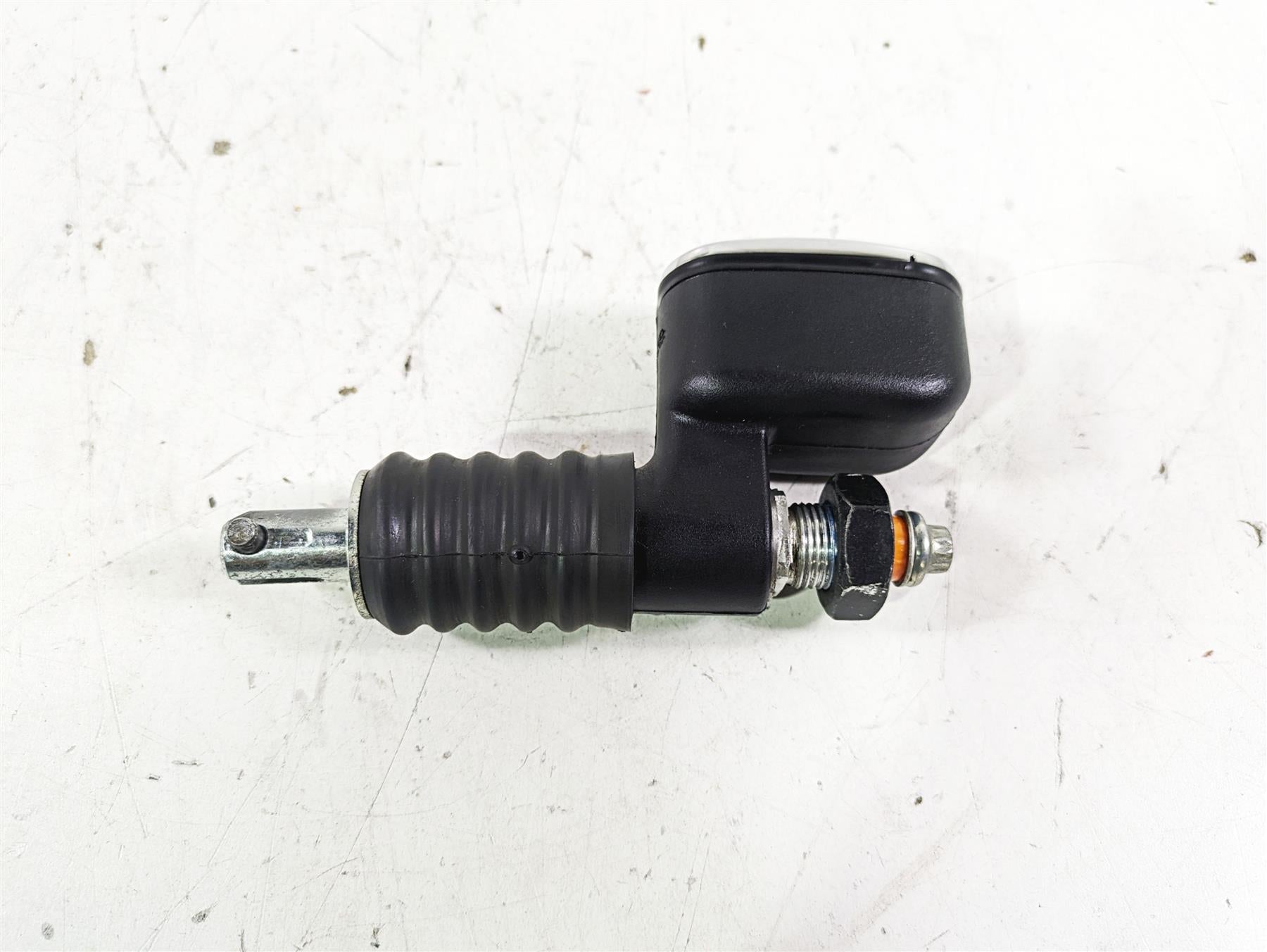 2005 Harley Softail FLSTFSE CVO Fat Boy Rear Brake Master Cylinder 41754-00F | Mototech271