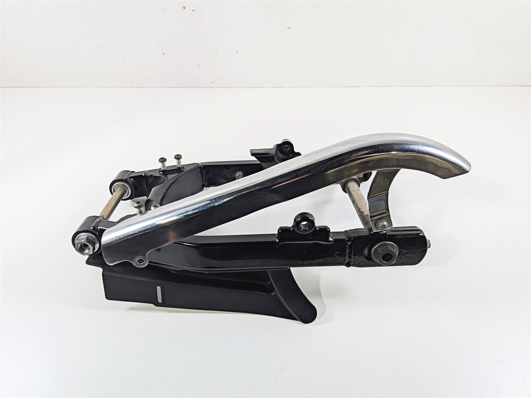 2014 Harley FXDL Dyna Low Rider Rear Swingarm & Belt Guards 47820-10 {{ shop.shopifyCountryName }} - Mototech271