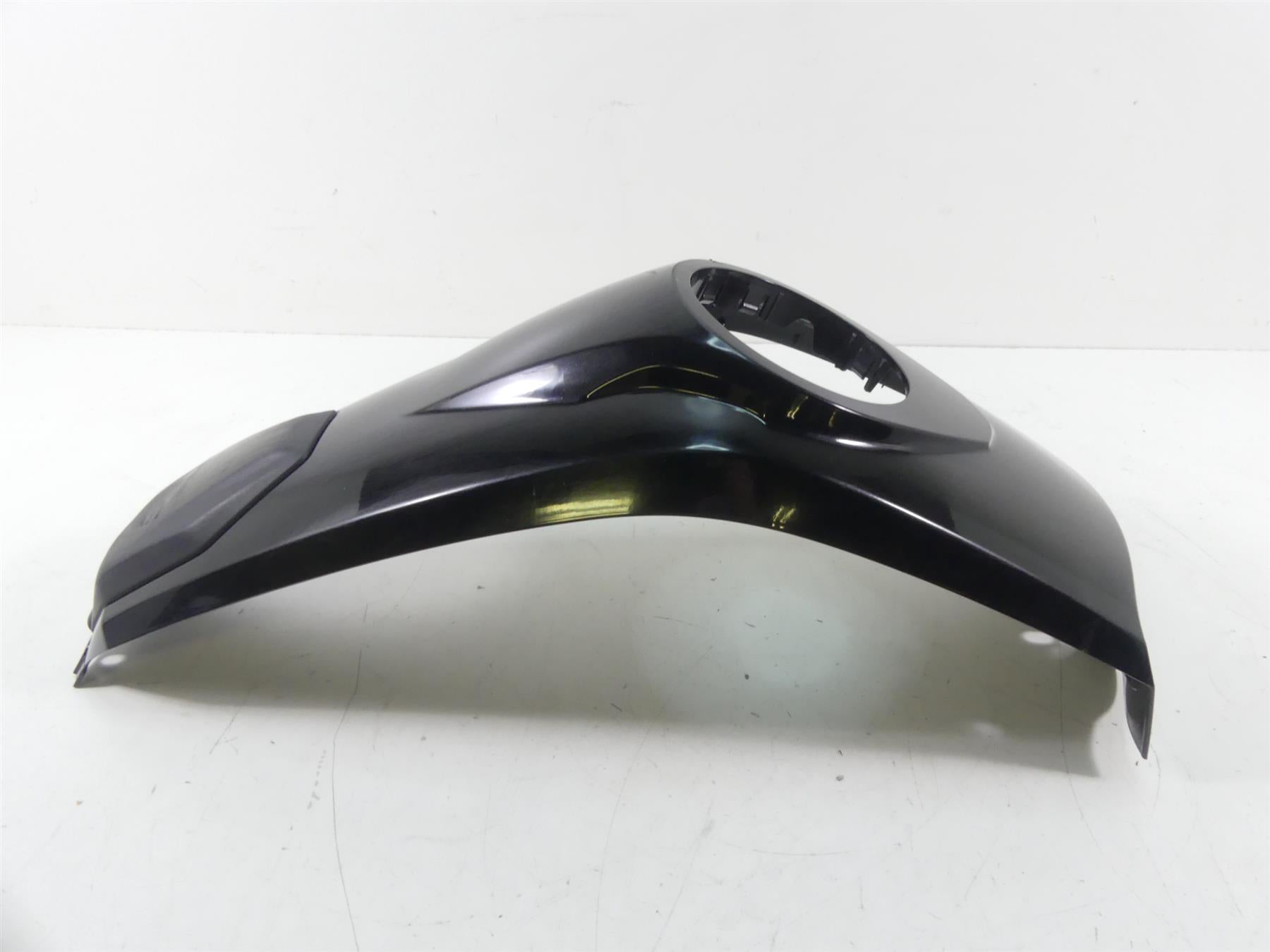 2016 BMW R1200GS K50 Center Fuel Gas Tank Cover Fairing - Read 8555990 {{ shop.shopifyCountryName }} - Mototech271