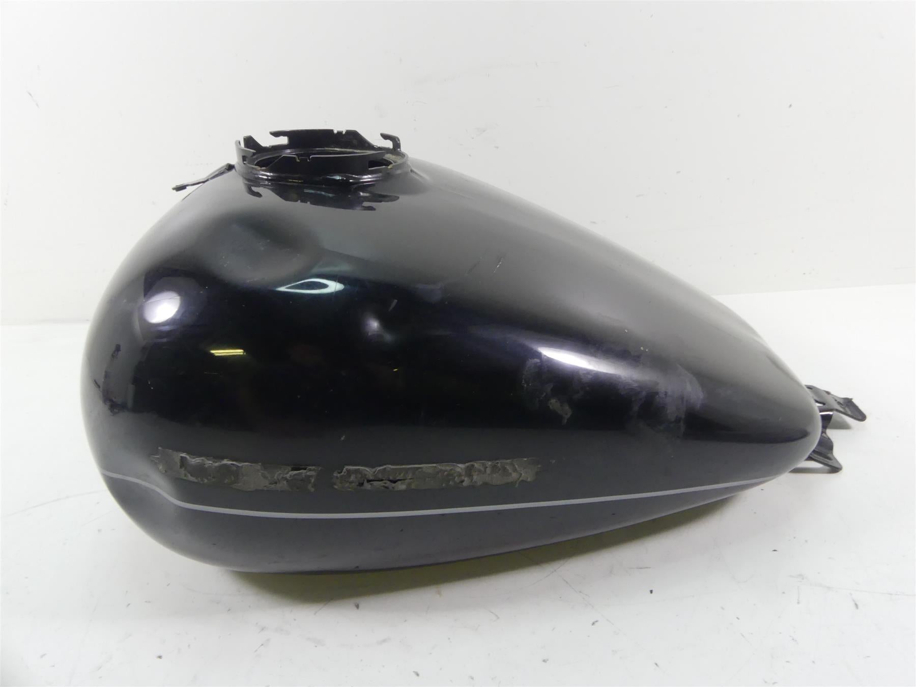 2014 Harley Touring FLHTK Electra Glide Fuel Gas Petrol Tank -Dented 61356-08 {{ shop.shopifyCountryName }} - Mototech271