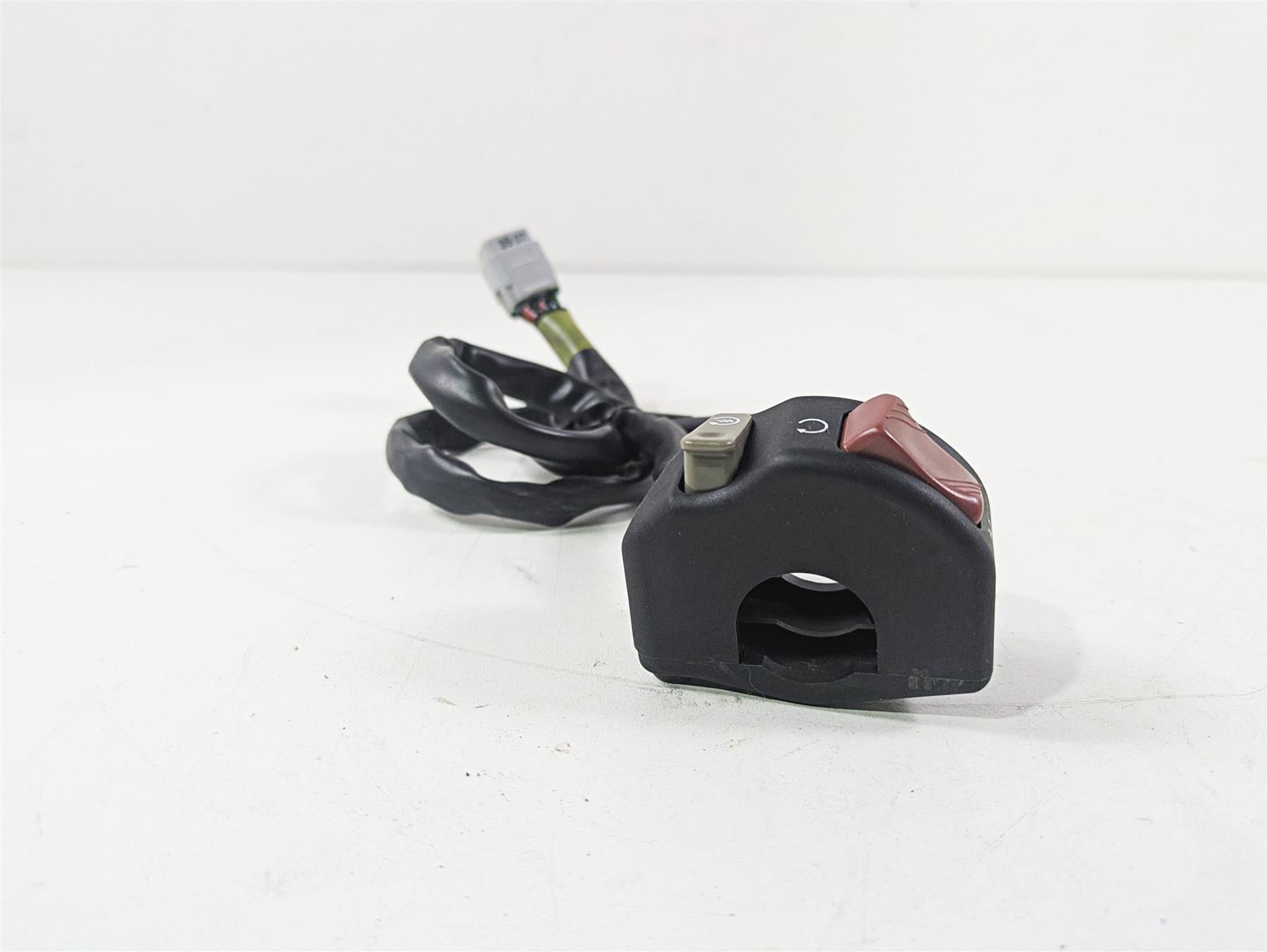2024 Kawasaki ZX6R ZX636 Ninja Right Hand Control Switch Start Kill 46091-0625 {{ shop.shopifyCountryName }} - Mototech271