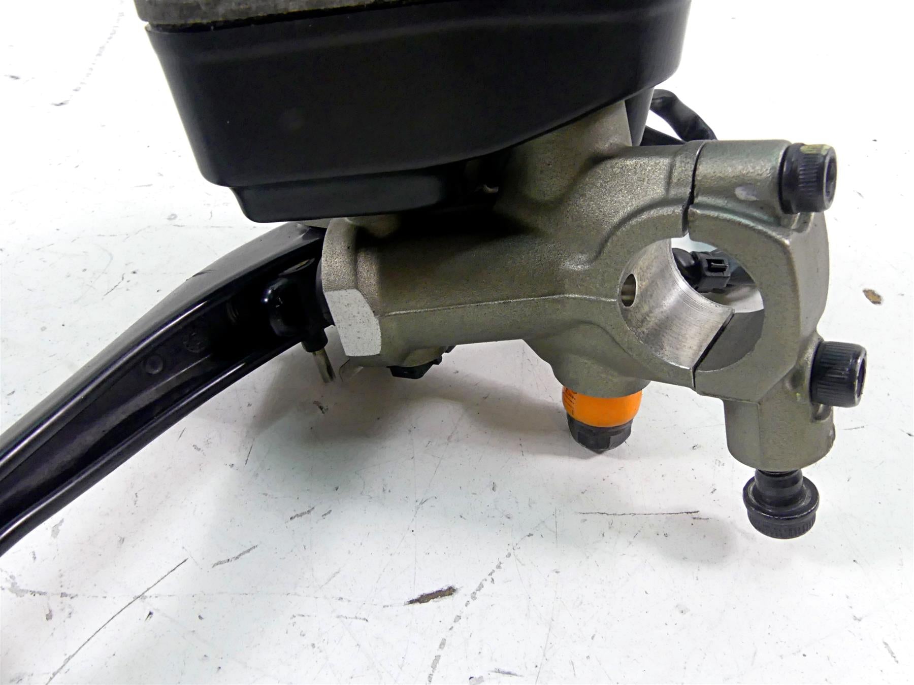 2013 Ducati Diavel Red Brembo Radial Clutch Master Cylinder 63040542AB {{ shop.shopifyCountryName }} - Mototech271