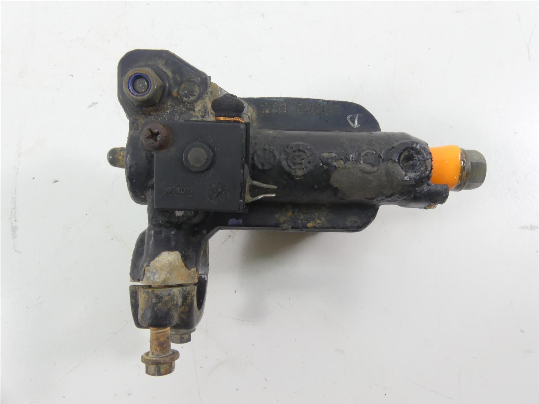 2014 Can Am Renegade 1000 STD Right Front Brake Master Cylinder 705600913 {{ shop.shopifyCountryName }} - Mototech271