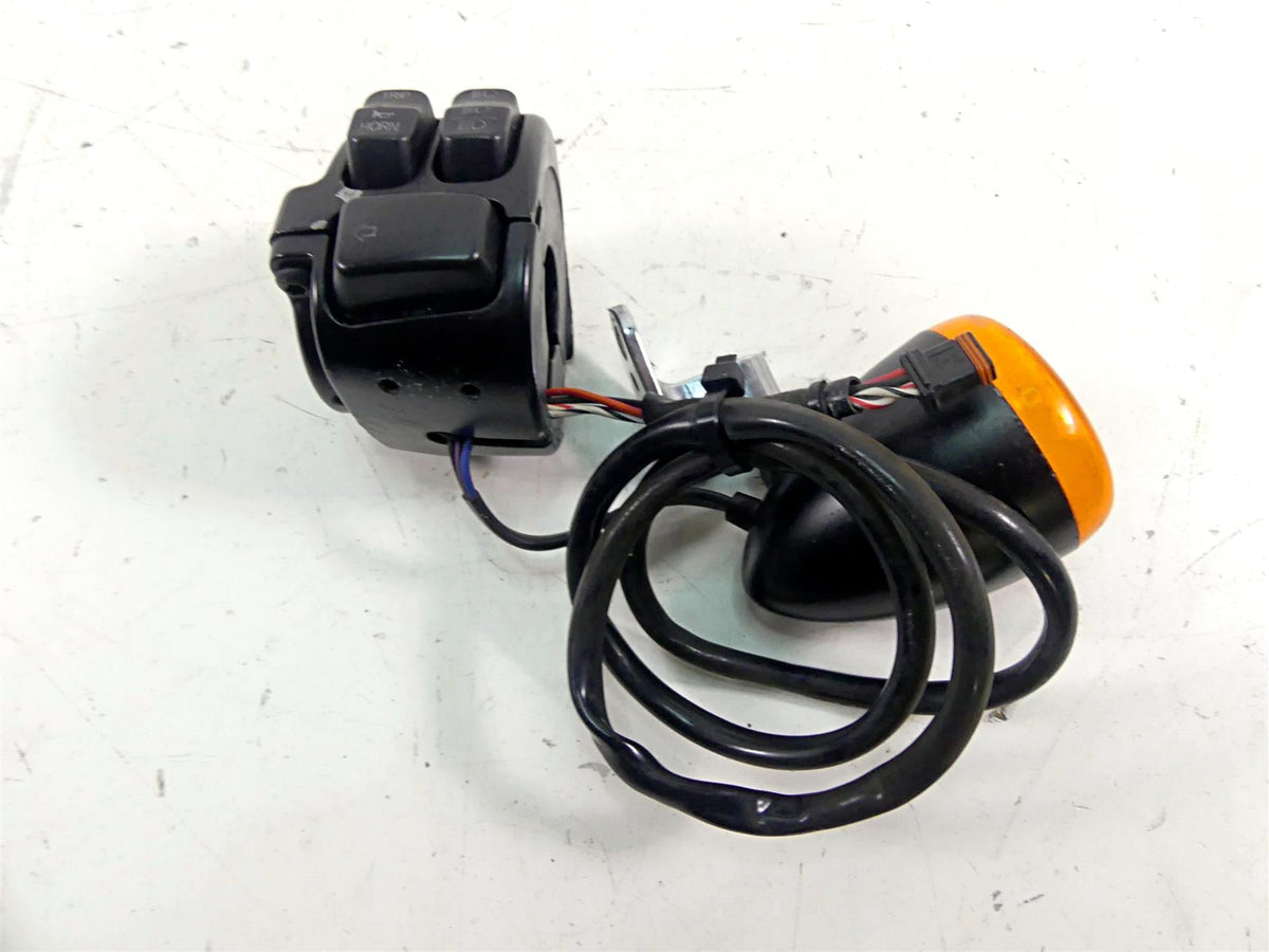 2013 Harley Softail FLSTFB Fat Boy Lo Left Hand Control Switch Blinker 72953-12A {{ shop.shopifyCountryName }} - Mototech271