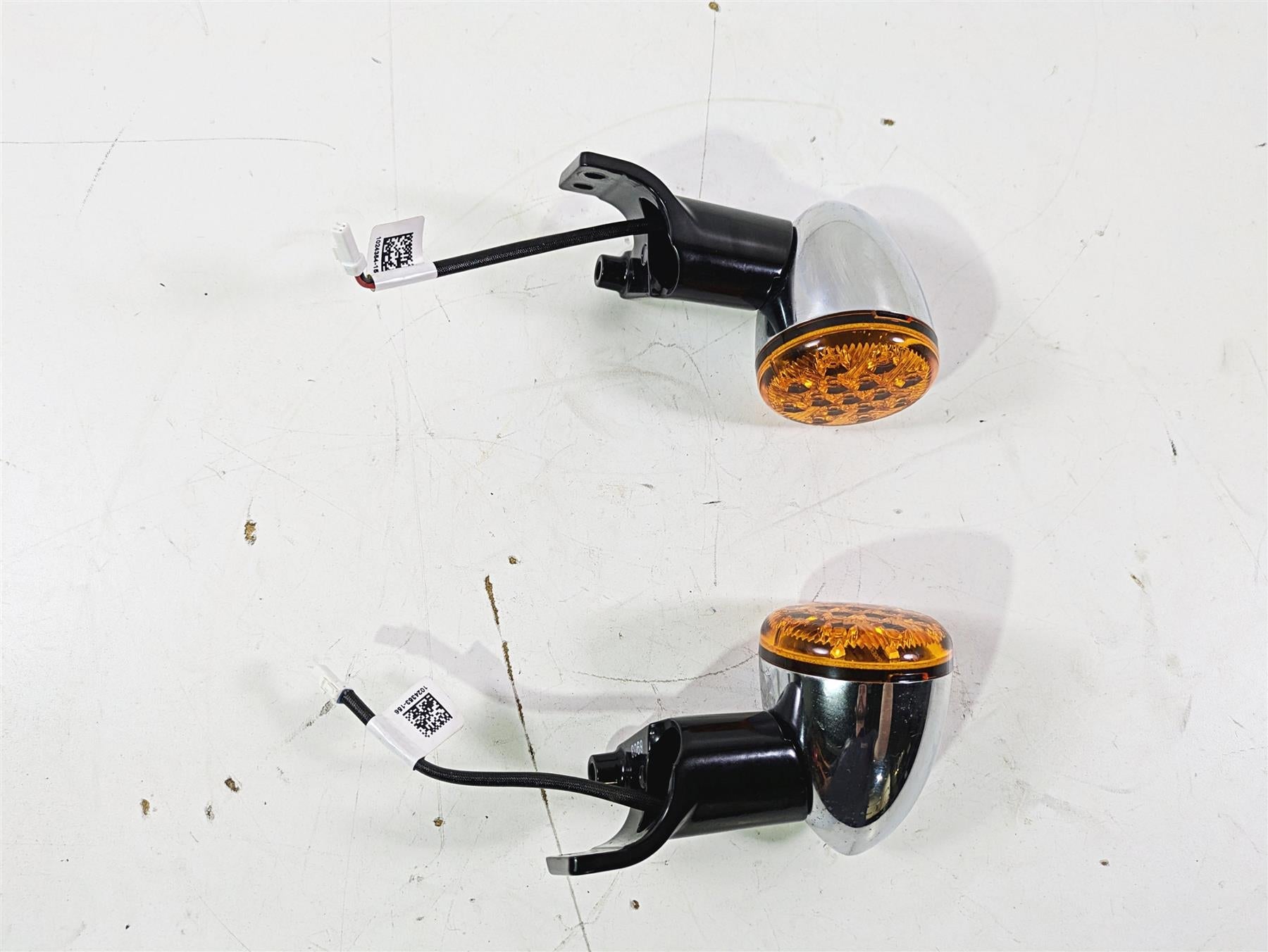 2019 Indian Chieftain Limited Front Blinker Turn Signal Set 2414421 {{ shop.shopifyCountryName }} - Mototech271