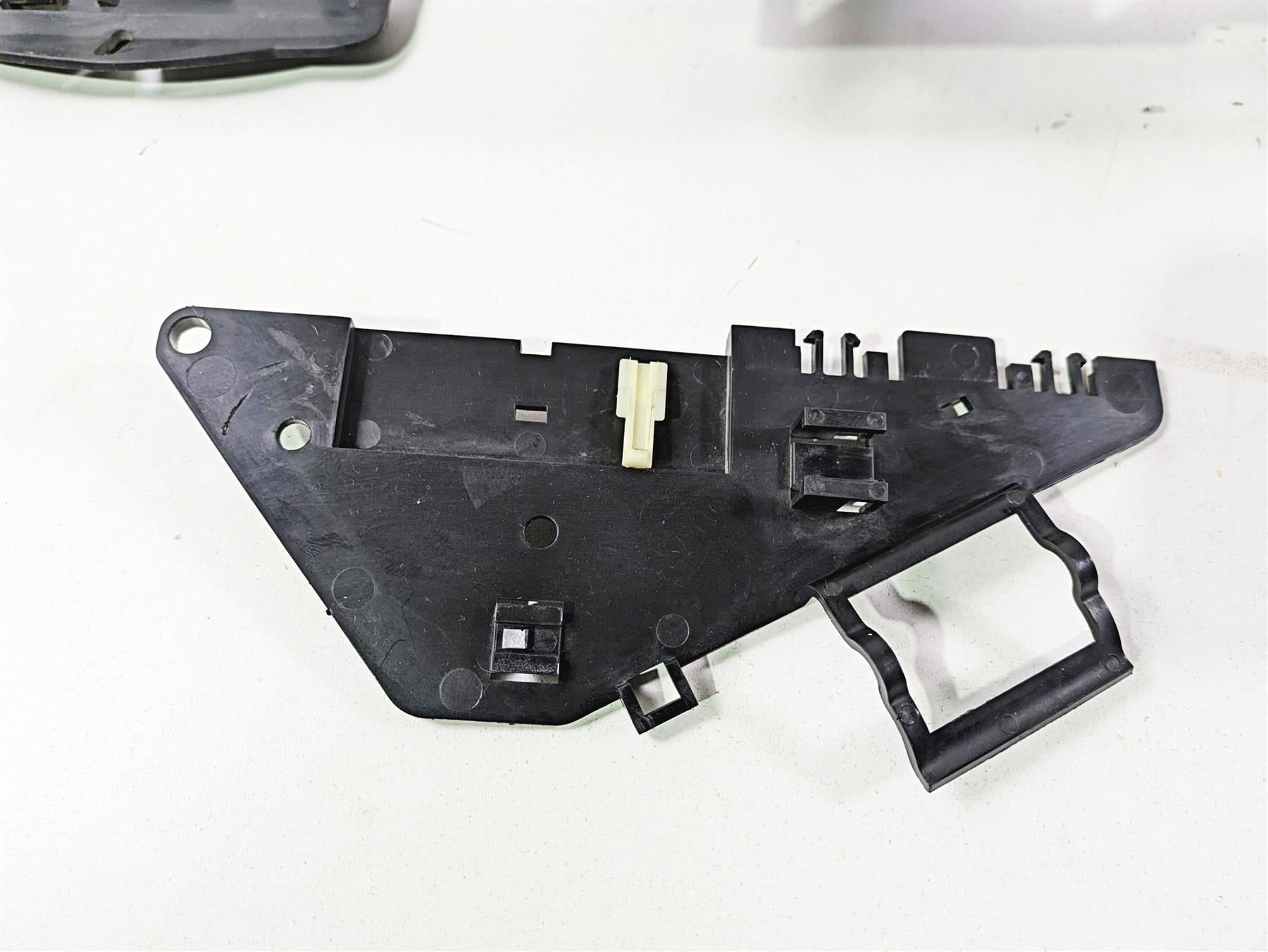 2014 Harley FLS Softail Slim Electric Battery Holder Plastic Set 70354-11 {{ shop.shopifyCountryName }} - Mototech271
