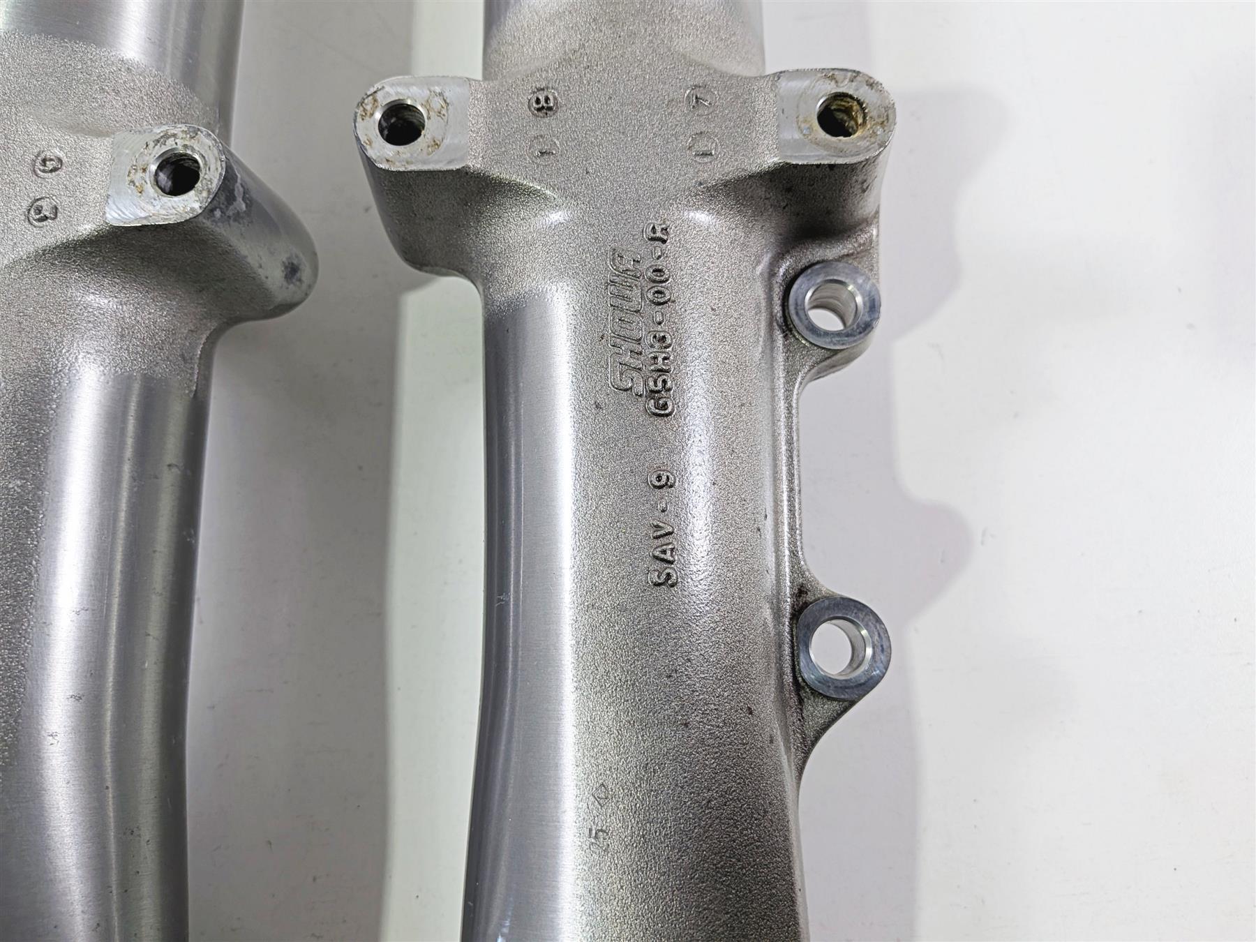 2018 Harley Touring FLHTCU Electra Glide Lower Fork Tube Set 45400102 45400103-Mototech271