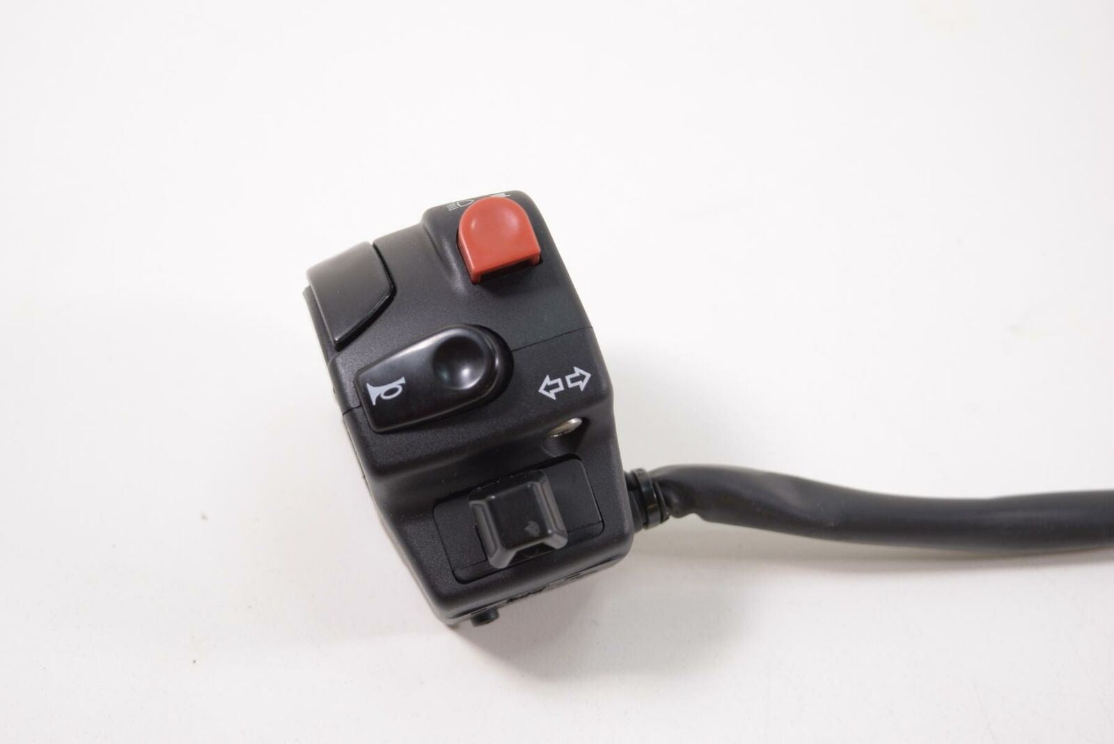 2008 Aprilia RSV2 RSV1000 R Left Control Switch Light Horn AP8127365 {{ shop.shopifyCountryName }} - Mototech271