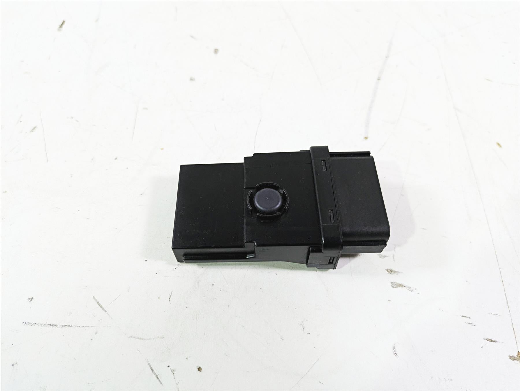 2016  BMW R1200GS GSW K50 Light Control Module 8546488 | Mototech271
