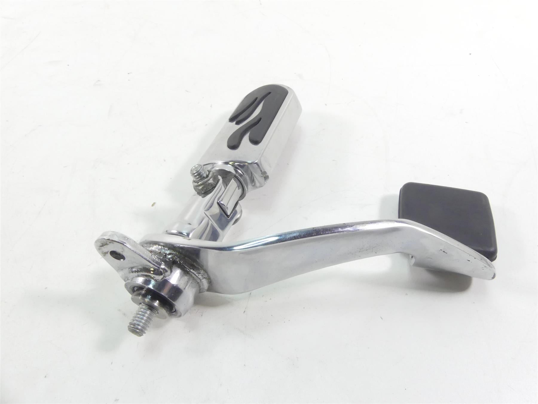 2009 Harley FXDL Dyna Low Rider Right Rider Fw Footpeg Brake Pedal 50649-90 {{ shop.shopifyCountryName }} - Mototech271