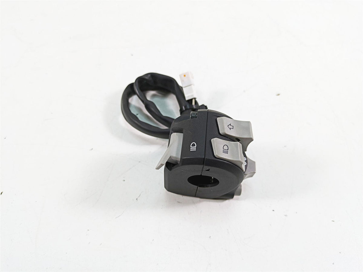 2020 Ducati Hypermotard 950 SP Left Hand Turn Signal Control Switch 65110281C {{ shop.shopifyCountryName }} - Mototech271
