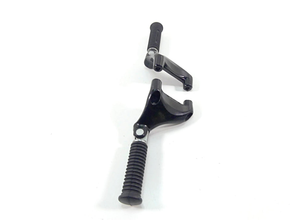 2005 Harley Sportster XL1200 C Rear Passenger Foot Peg Set 49314-04 49315-04 {{ shop.shopifyCountryName }} - Mototech271