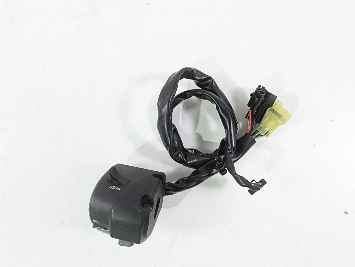 2020 Kawasaki ZX6R ZX636 Ninja Left Hand Control Switch 46091-0420 46091-0613 {{ shop.shopifyCountryName }} - Mototech271