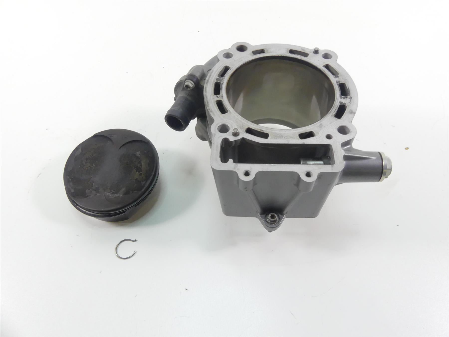 2017 Husqvarna 701 Enduro Cylinder Jug & Piston Set 7663003810024 7663003820024 {{ shop.shopifyCountryName }} - Mototech271