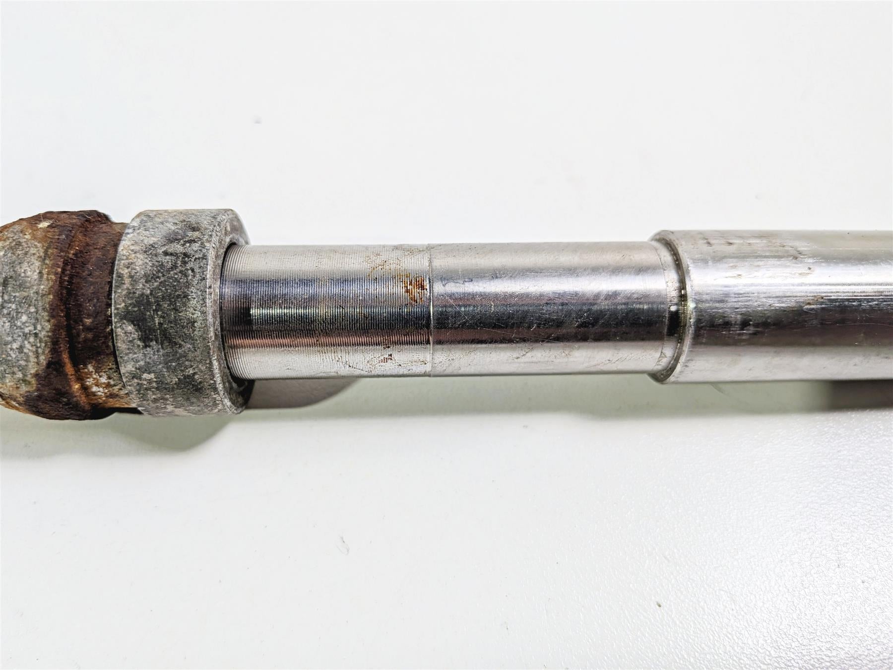 2002 Harley Davidson XLH883 Sportster Front Wheel Spindle Axle 43895-00 {{ shop.shopifyCountryName }} - Mototech271