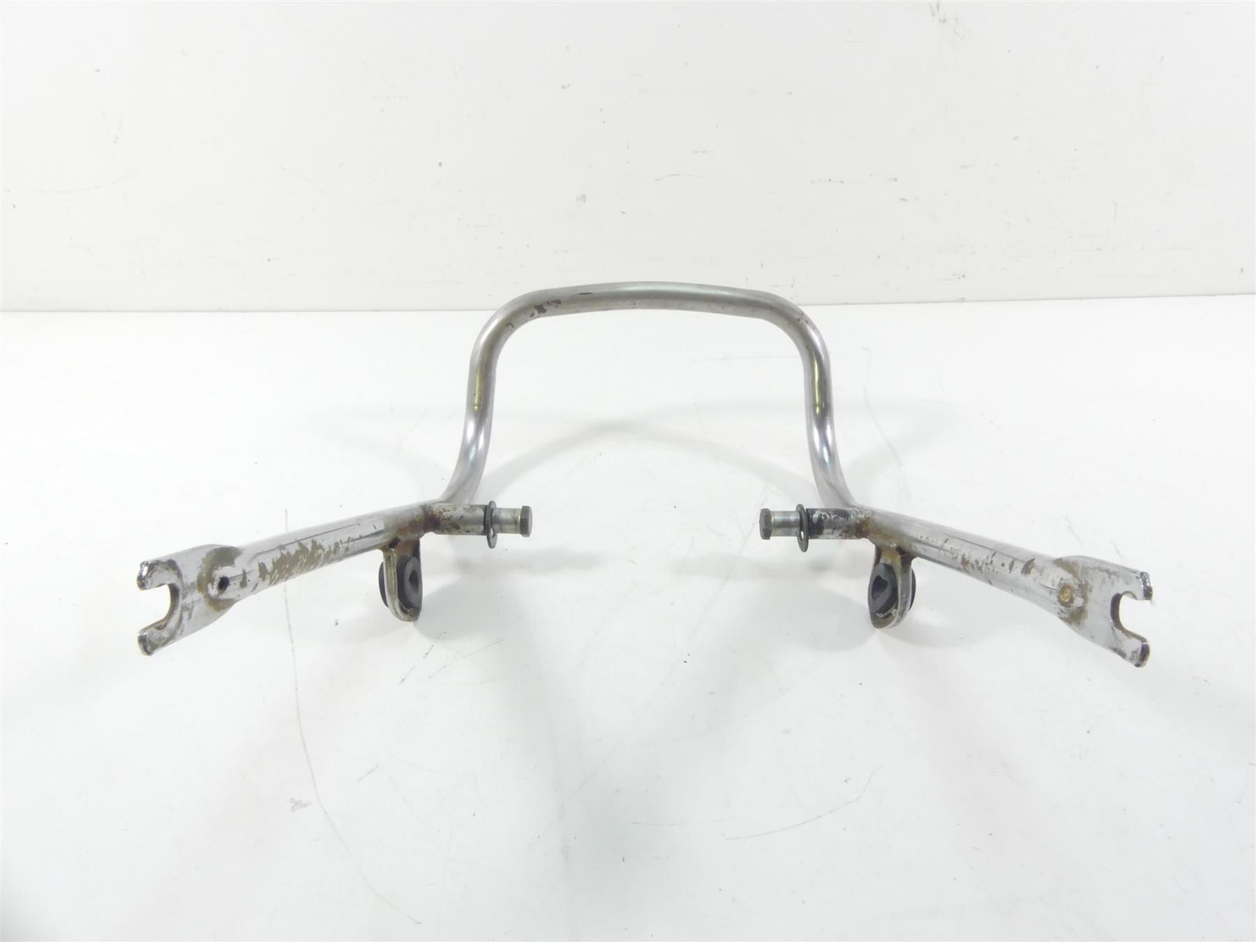 1978 Yamaha XS650 SE Special Rear Chrome Stay Grab Rail 2M0-21645-00-00 {{ shop.shopifyCountryName }} - Mototech271