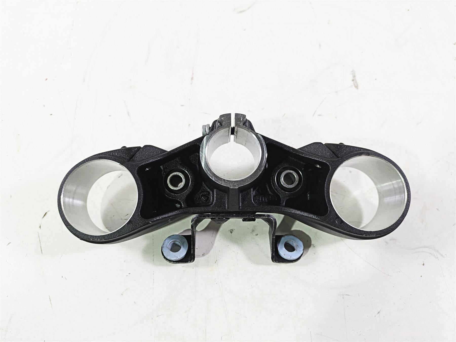 2018 Ducati Hypermotard 939 SP Upper Triple Tree Steering Clamp 34110972AA {{ shop.shopifyCountryName }} - Mototech271