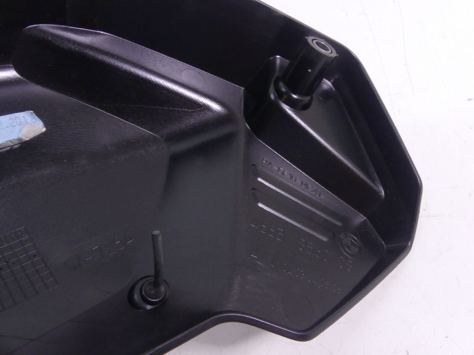 2018 BMW K1600 Bagger Left Transmission Reverser Cover 46638560708 {{ shop.shopifyCountryName }} - Mototech271