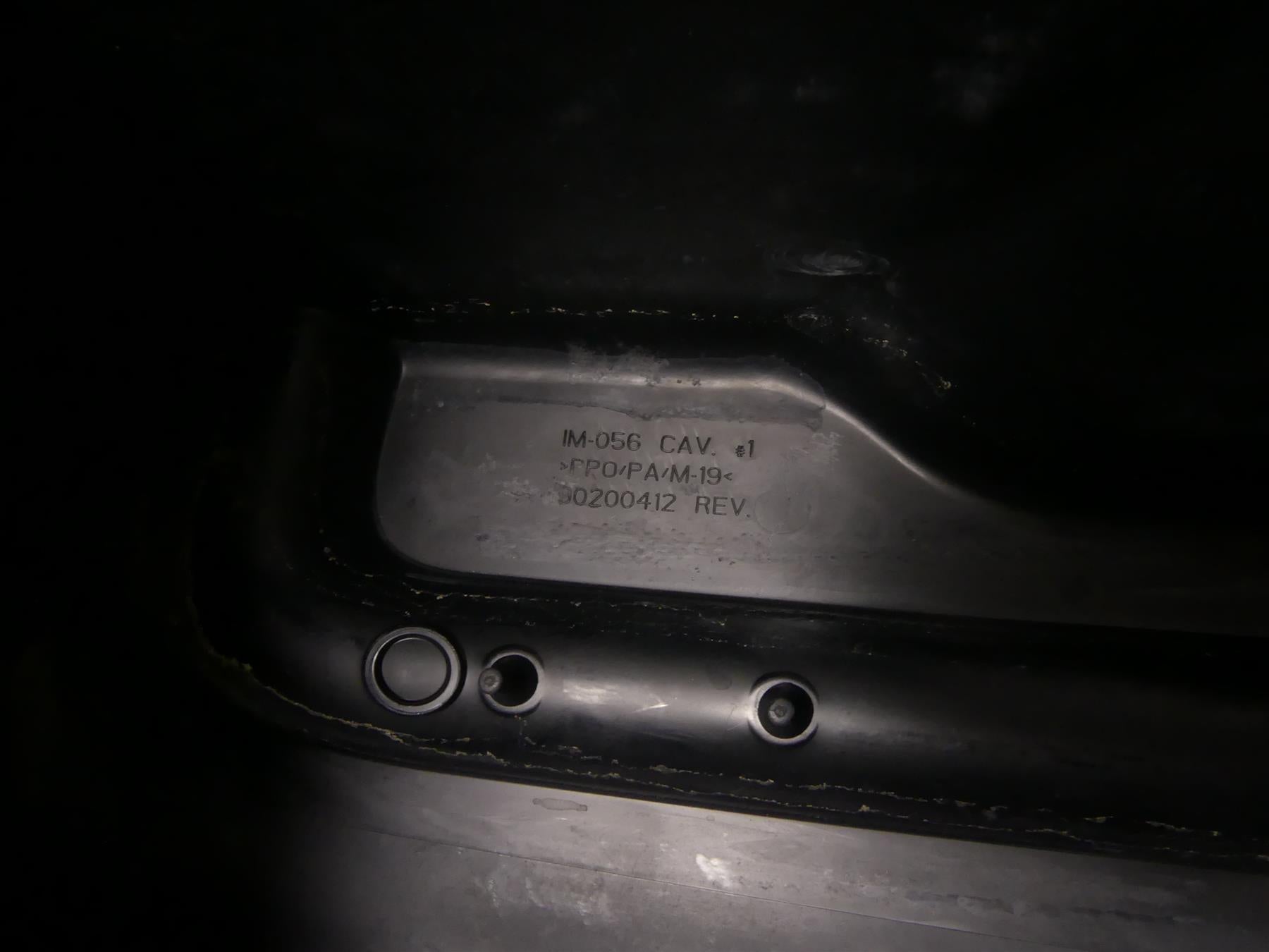 2014 Harley Touring FLHTK Electra Glide Right Saddle Bag Saddlebag 90200412 {{ shop.shopifyCountryName }} - Mototech271