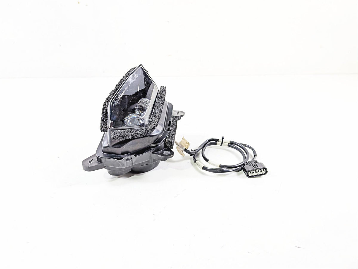 2022 Kawasaki ZX10R ZX1000 Ninja Right Headlight Head Light Lamp Led 23001-0050 {{ shop.shopifyCountryName }} - Mototech271