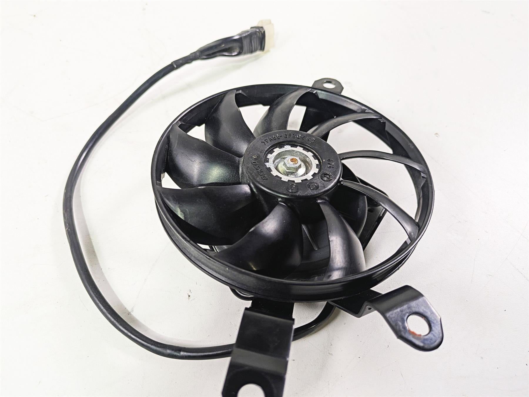2009 Yamaha FZ1 FZS10 Fazer Left Hand Denso Radiator Cooling Fan 2D1-12405-01 {{ shop.shopifyCountryName }} - Mototech271