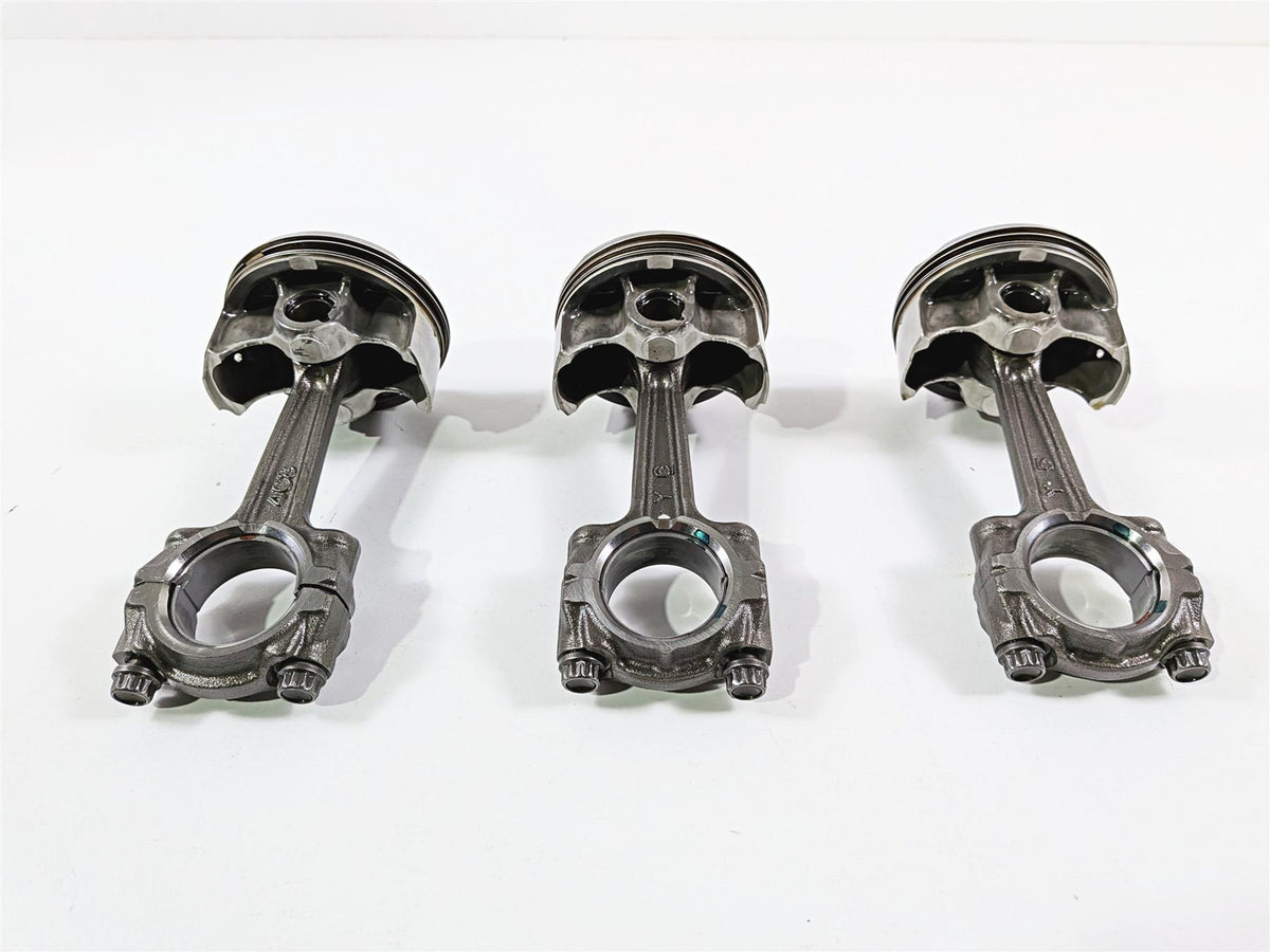 2008 Yamaha YZF R1 RN19 3 Piston & Rod Set 4C8-11650-00-00 14B-11650-00-00 {{ shop.shopifyCountryName }} - Mototech271